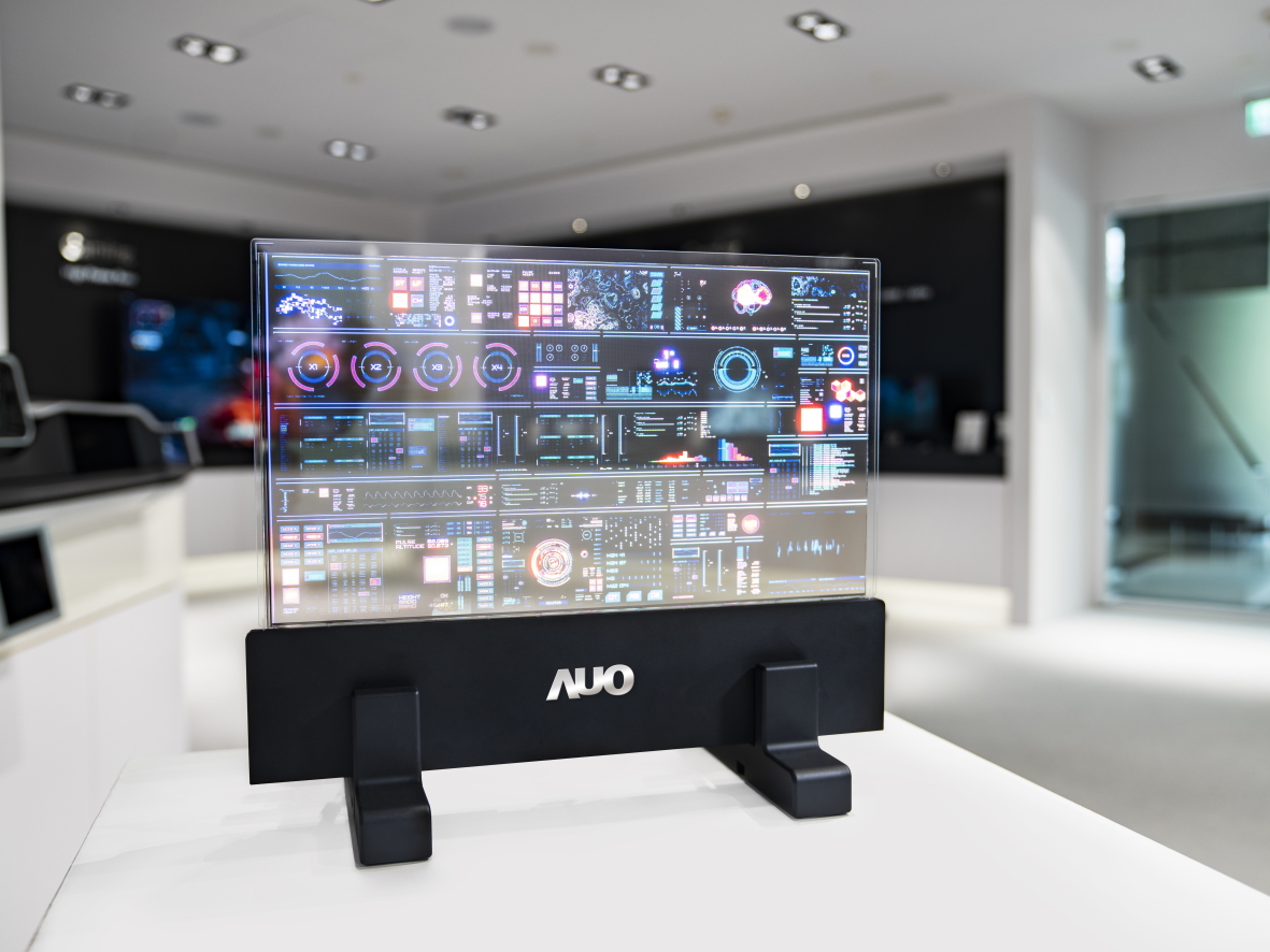 ng28南宮相信品牌力量Micro LED透明顯示器，具有高穿透、低繞射、高亮度、可拼接之特性，可應(yīng)用於不同場(chǎng)域，如家庭玄關(guān)、智慧櫥窗、商業(yè)展示等場(chǎng)景，賦予顯示內(nèi)容更多元的呈現(xiàn)與應(yīng)用